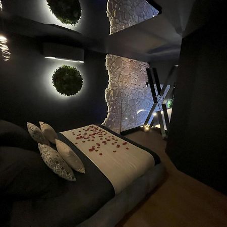 Omira - Nuits D'Exception & Spa Bordeaux Bagian luar foto