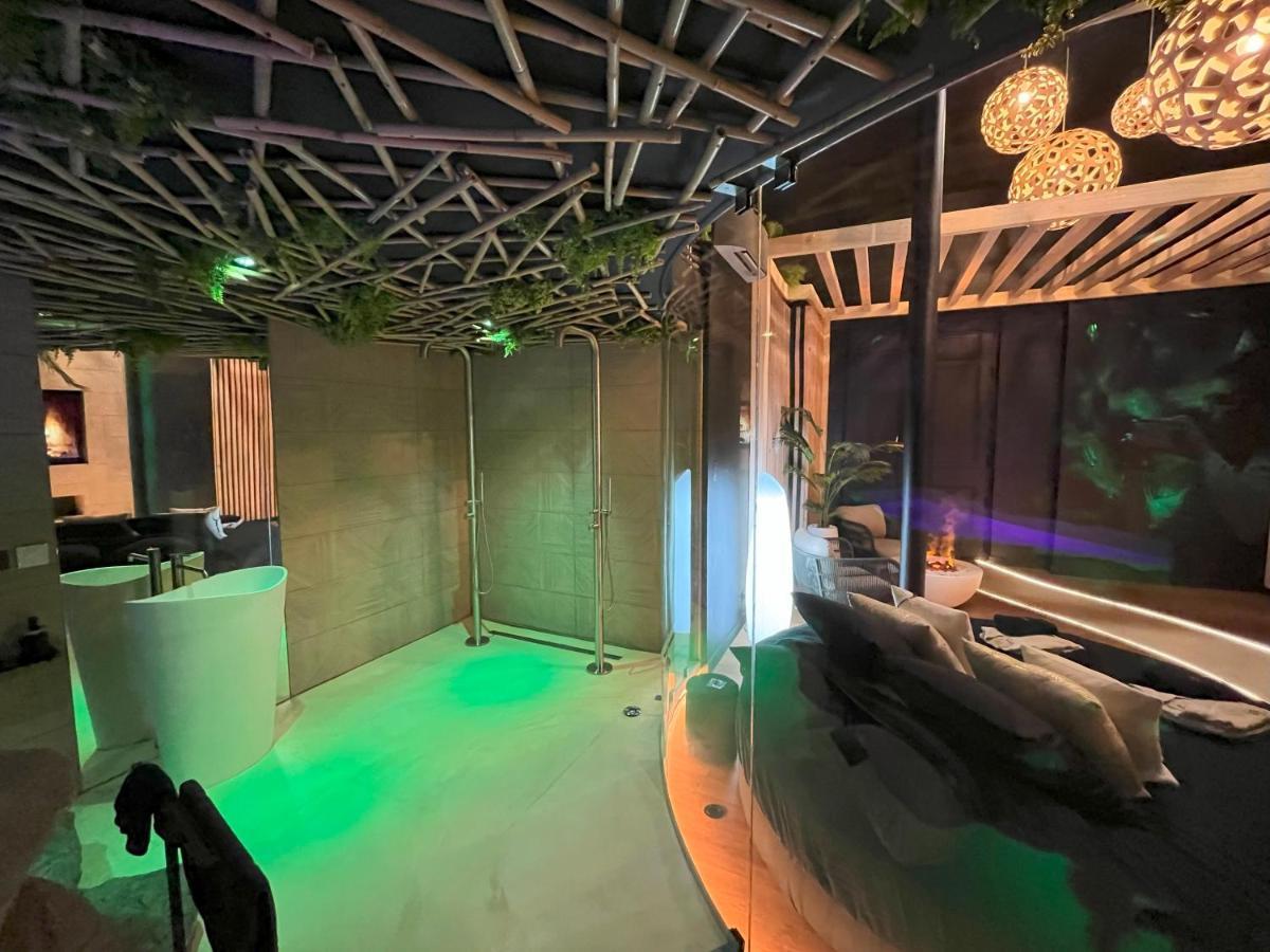 Omira - Nuits D'Exception & Spa Bordeaux Bagian luar foto